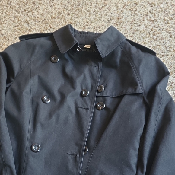 Burberry Classic Black Belted Trench Coat - Picture 2 of 11